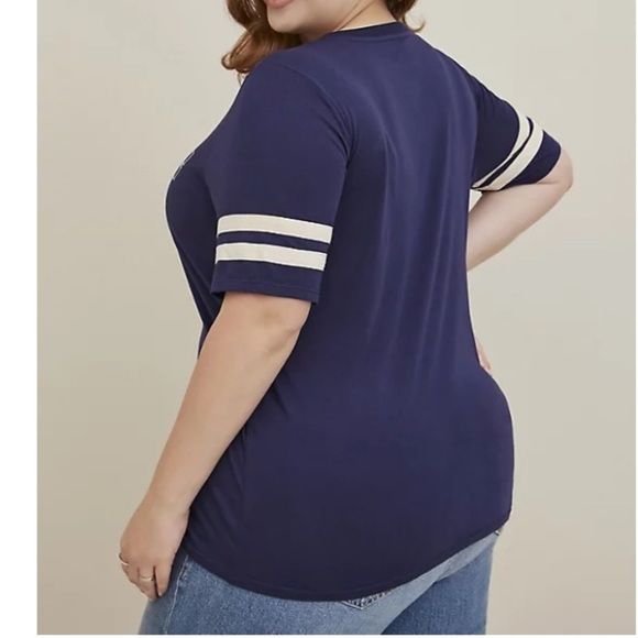 TORRID NWT STAR WARS CLASSIC FIT FOOTBALL TEE - HERITAGE COTTON NAVY BLUE - Picture 3 of 5